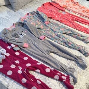 2T Kids' Pajama Set - Polka Dots and Floral set of 5 zip fleece footie pyjamas
